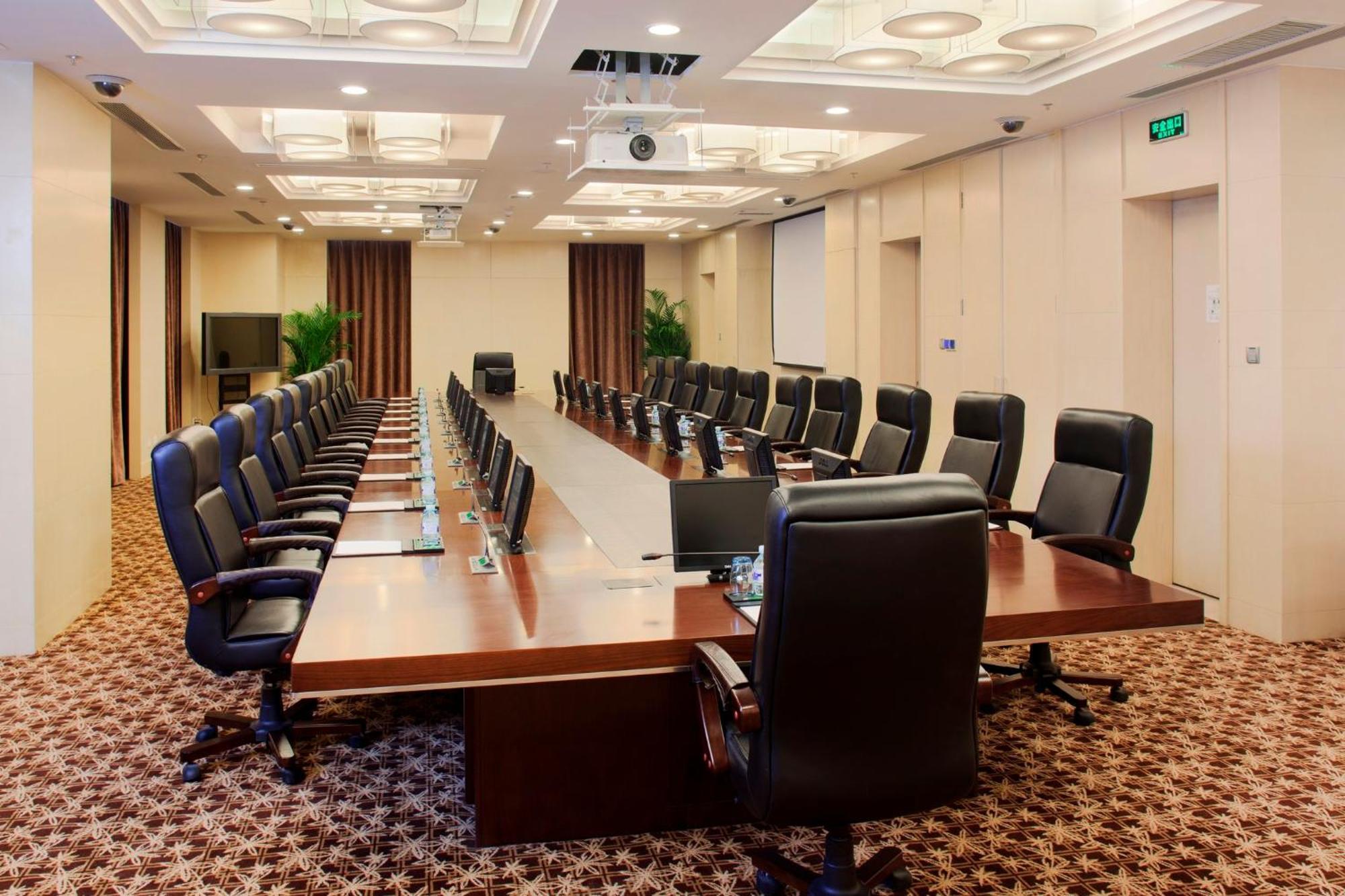 Holiday Inn Beijing Focus Square, an IHG Hotel Buitenkant foto