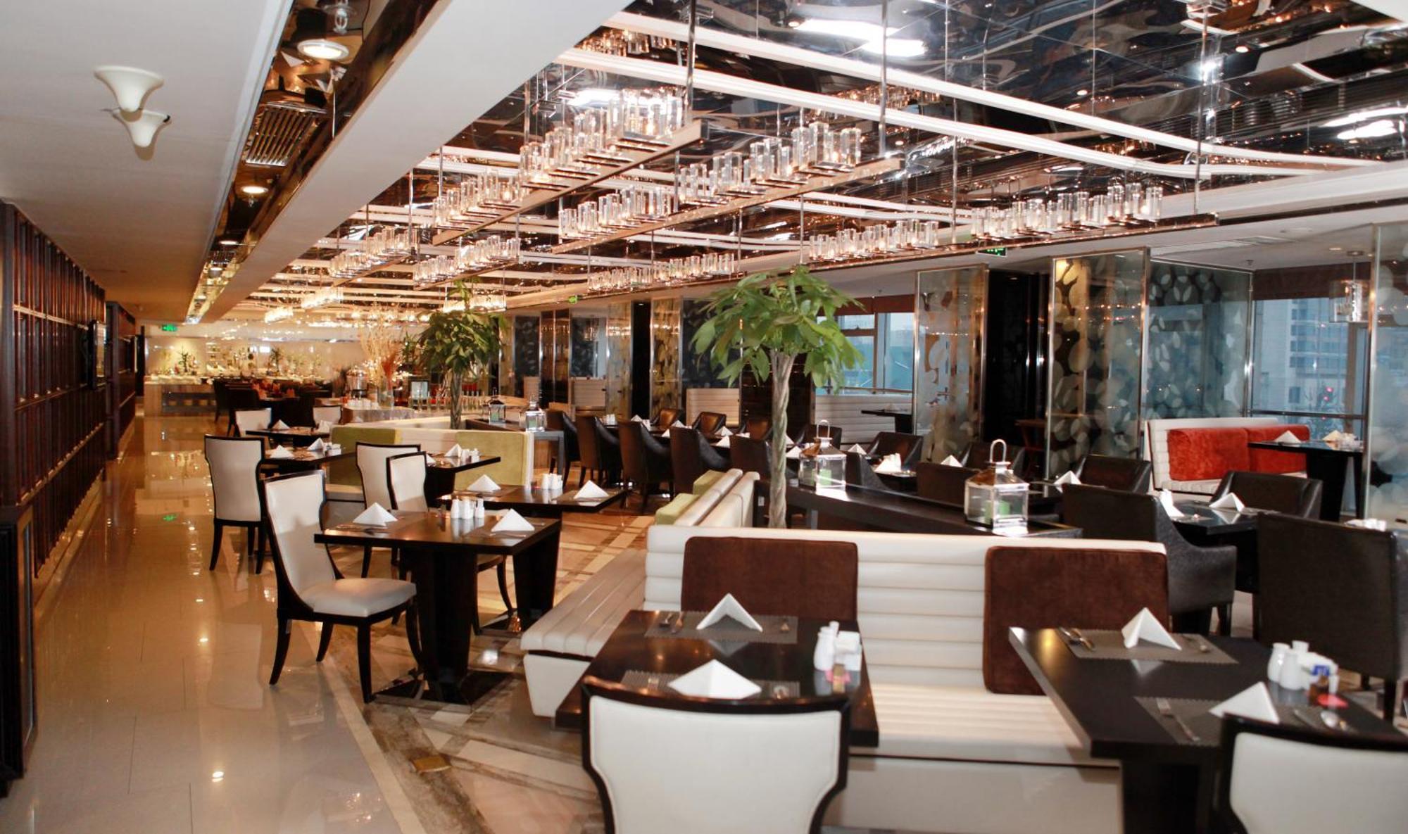 Holiday Inn Beijing Focus Square, an IHG Hotel Buitenkant foto