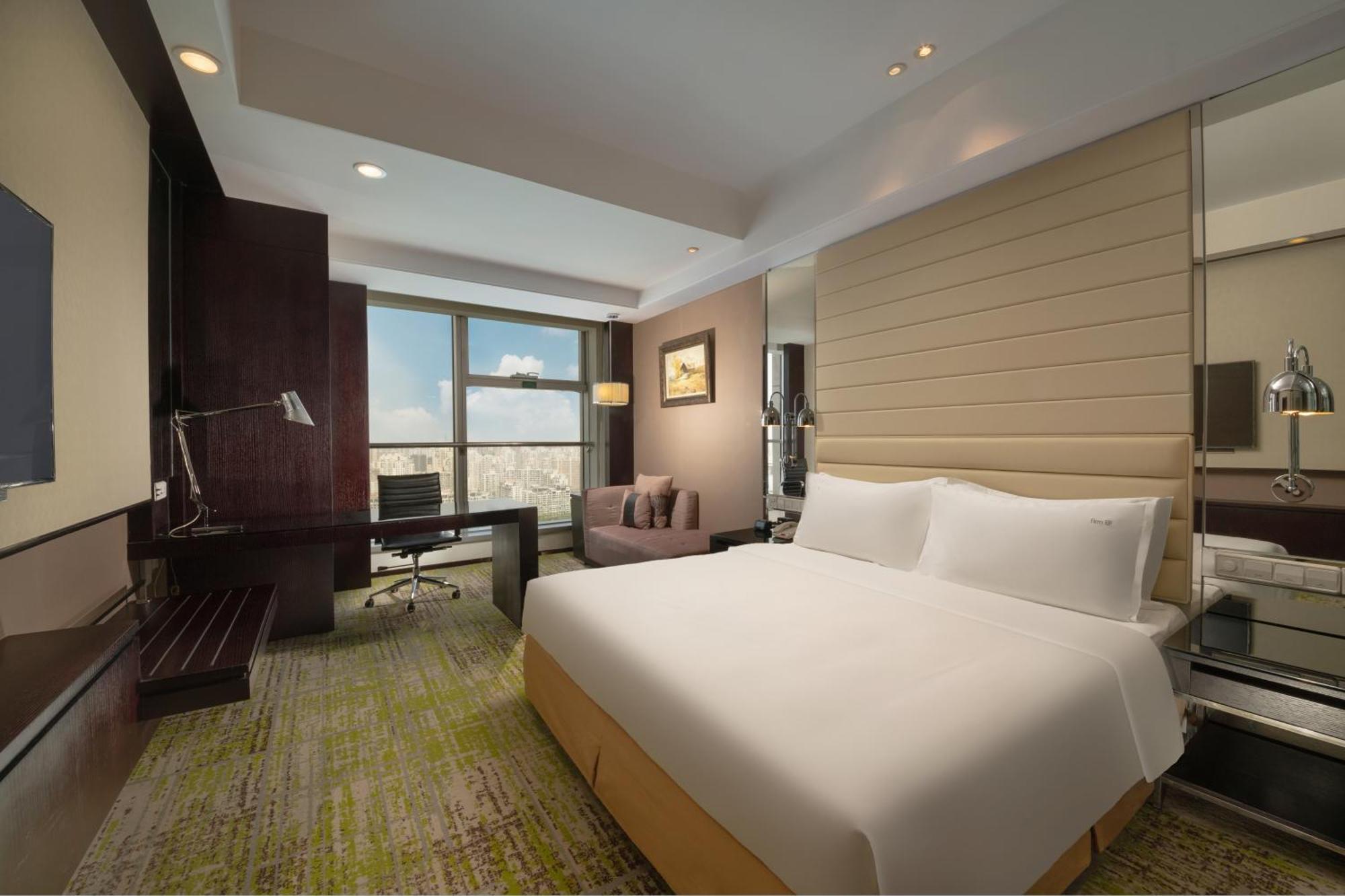 Holiday Inn Beijing Focus Square, an IHG Hotel Buitenkant foto