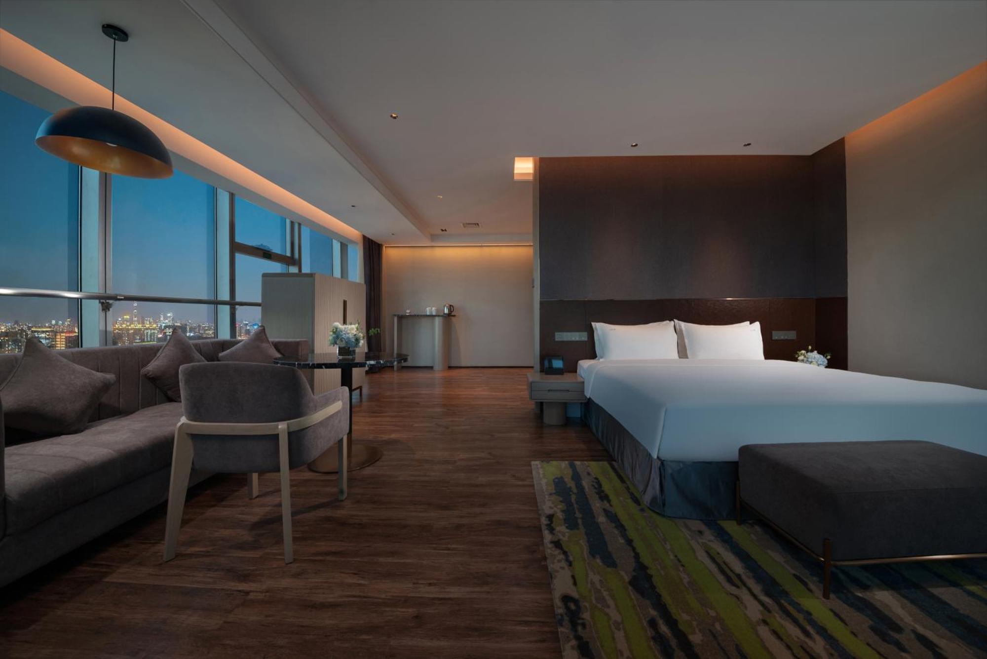 Holiday Inn Beijing Focus Square, an IHG Hotel Buitenkant foto
